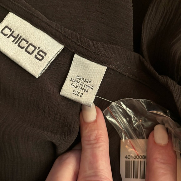 Chico’s silk ruffle top fudge color Flirt long sleeve top Size 2. - Picture 9 of 12